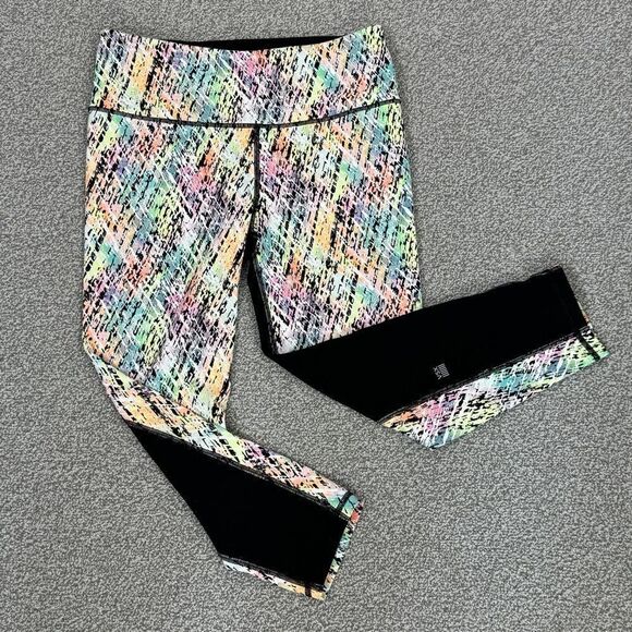 Victoria’s Secret Sport Rainbow Cat Scratch Knockout Leggings Medium Glow - Picture 1 of 11